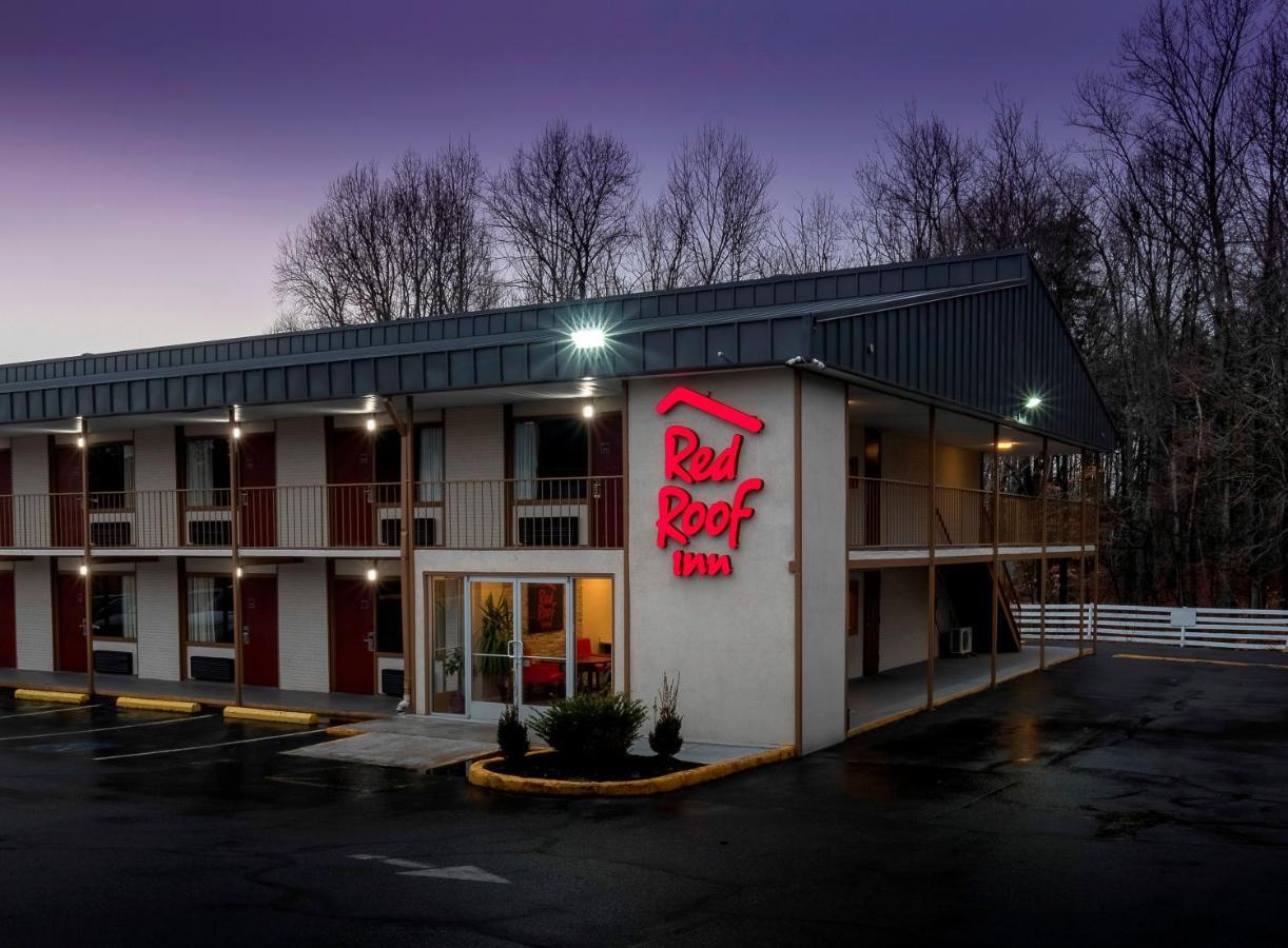 Red Roof Inn Fredericksburg North Exterior photo