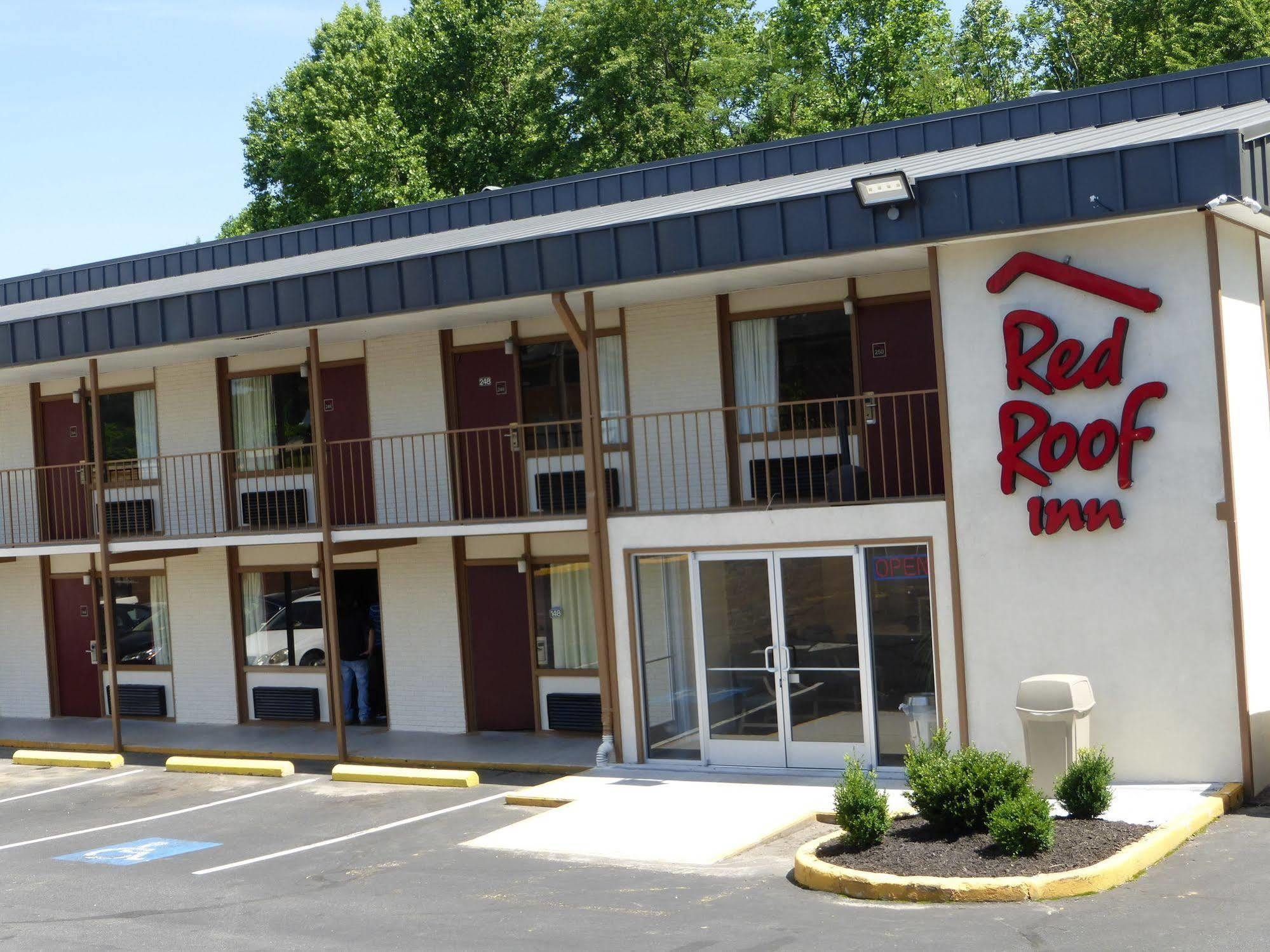 Red Roof Inn Fredericksburg North Exterior photo